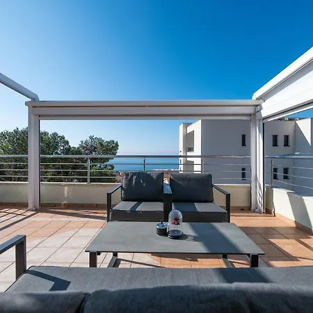 Penthouse Danijela With Jacuzzi 아파트