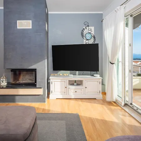 Apartamento Penthouse Danijela With Jacuzzi Makarska